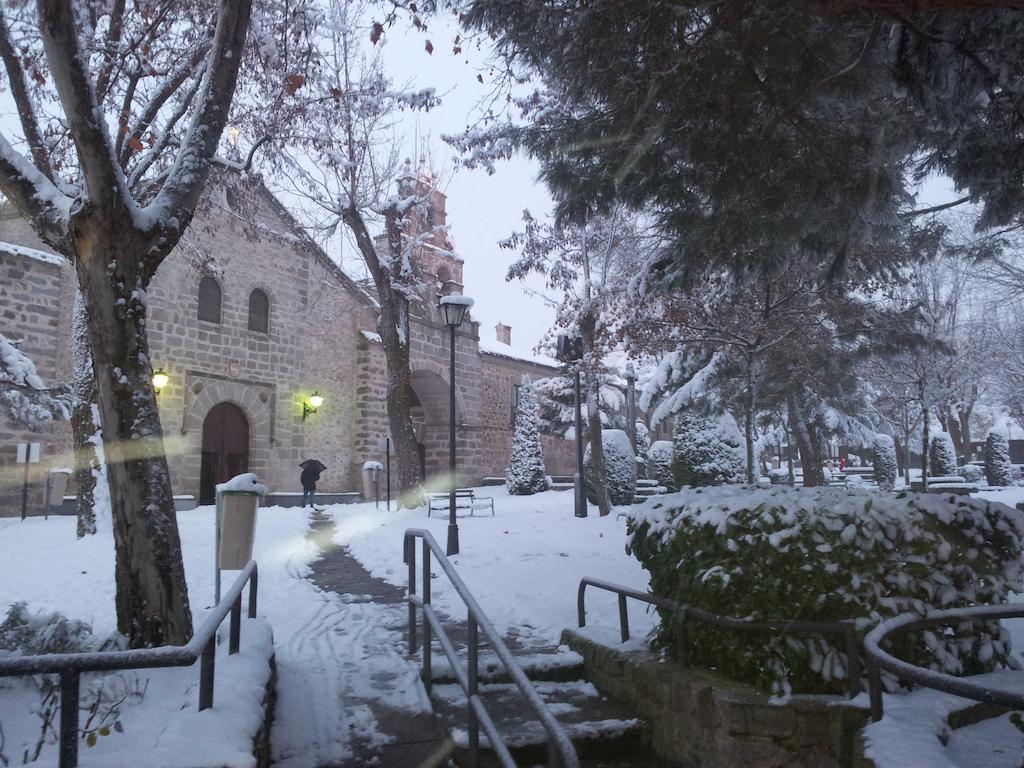 Hotel Restaurante Sonsoles Ávila Dış mekan fotoğraf