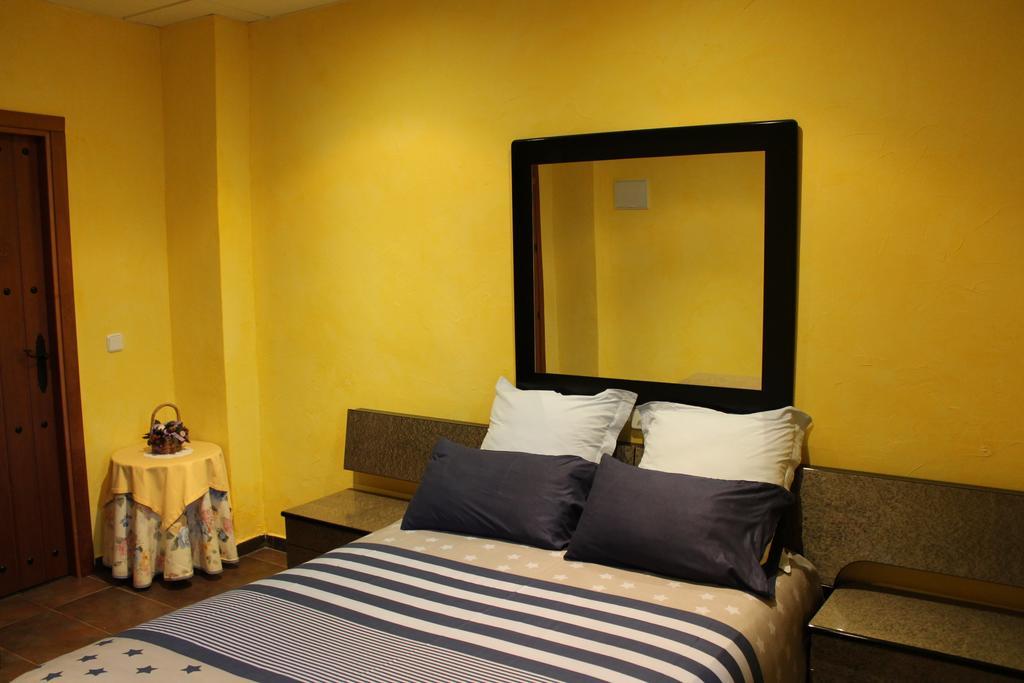 Hotel Restaurante Sonsoles Ávila Dış mekan fotoğraf