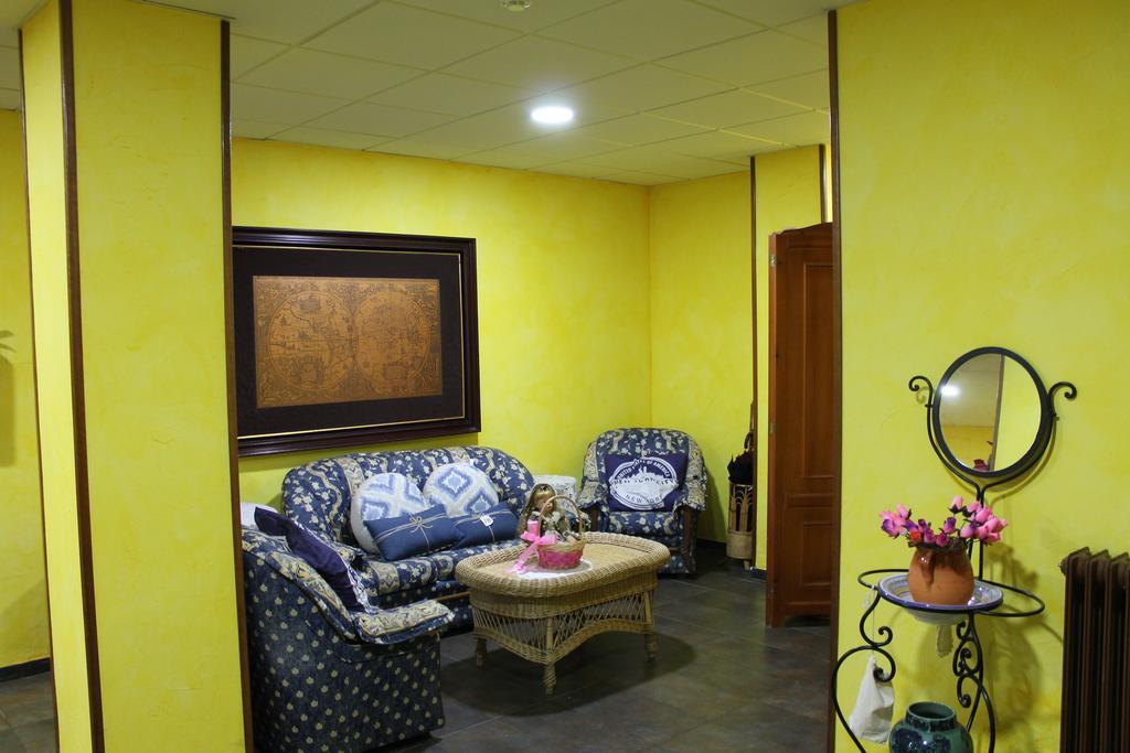 Hotel Restaurante Sonsoles Ávila Dış mekan fotoğraf